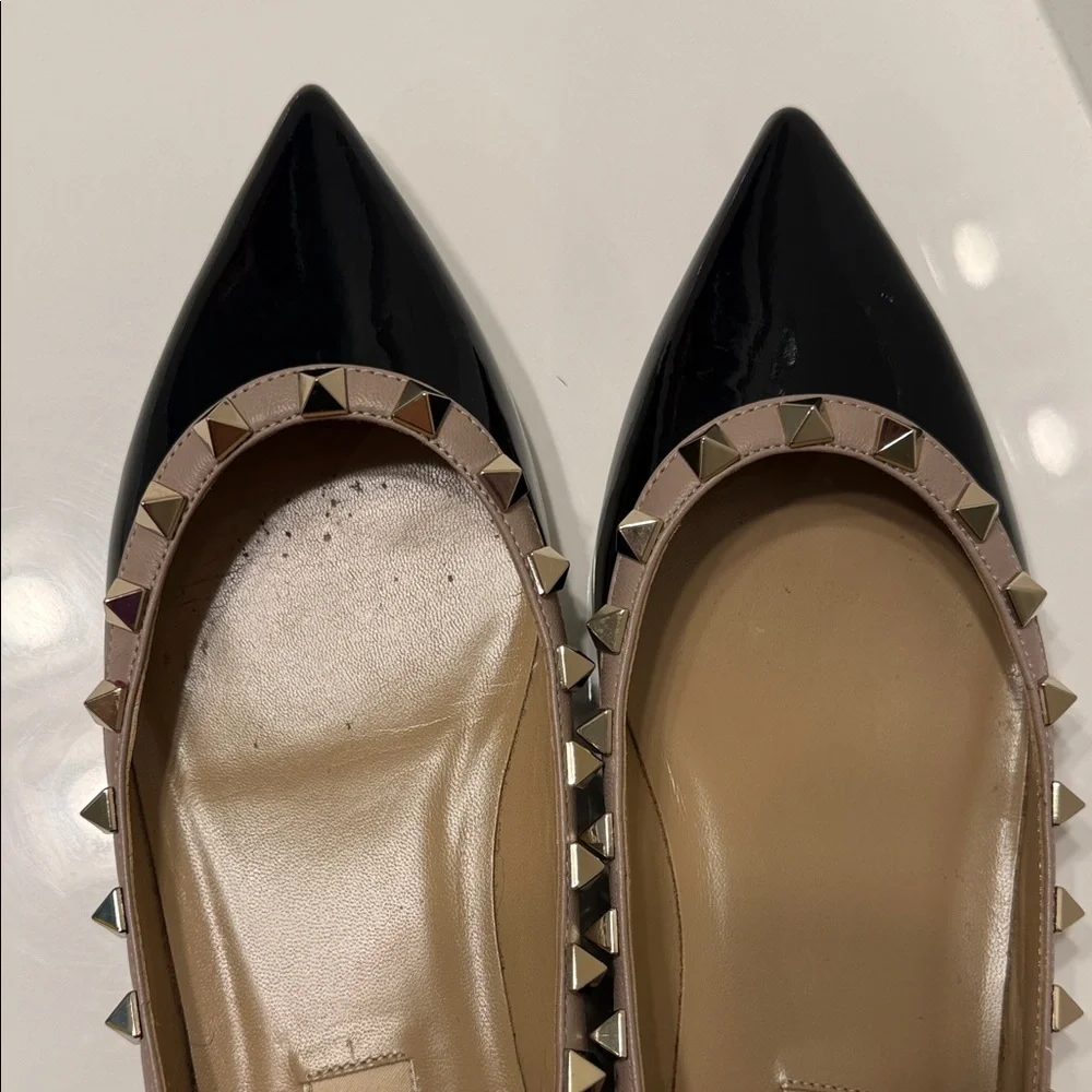 VALENTINO GARAVANI Rockstud leather point-toe flats